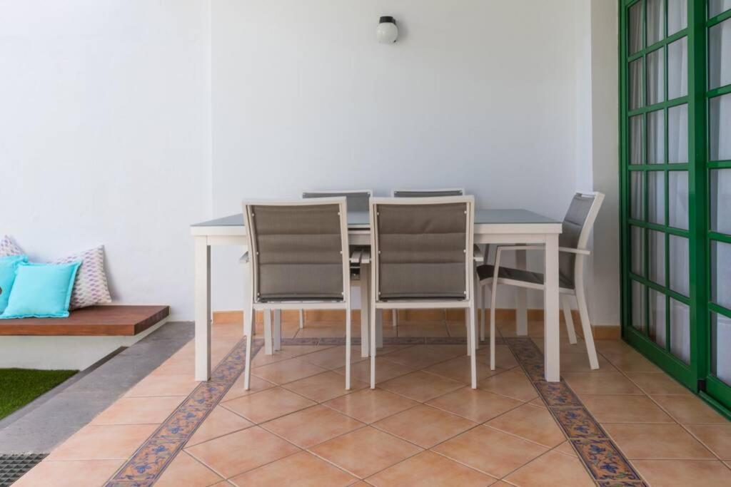 Duplex Con Jardin Y Buenas Vistas Lägenhet Maspalomas  Exteriör bild